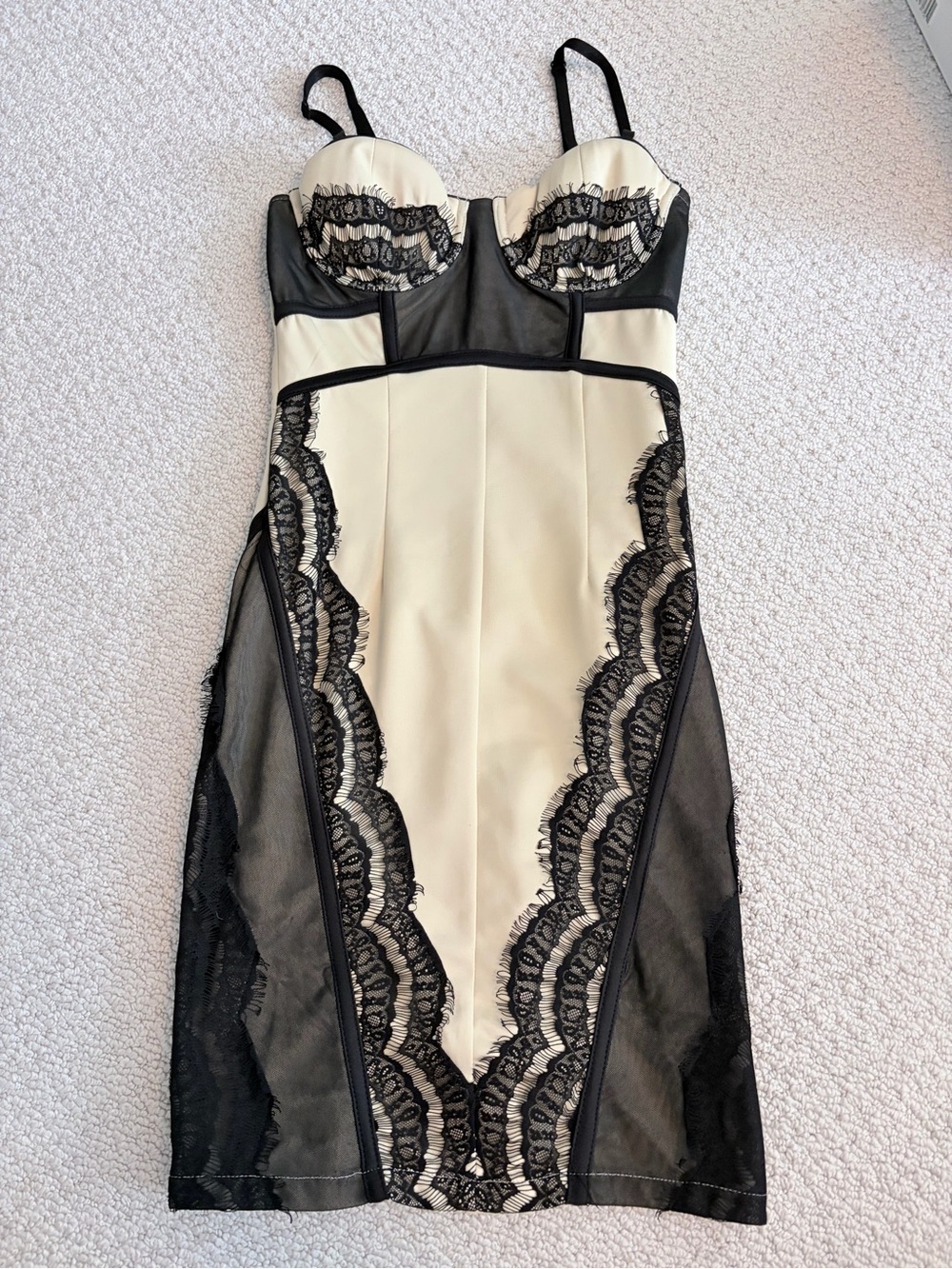Blaque Label Ivory Black Lace Corset Bodycon Dress S